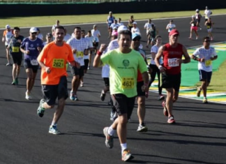 Atividades físicas em dia de homenagens a Ayrton Senna