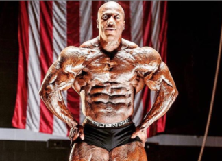 Shawn Rhoden sofre infarto e morre ao 46 anos O fisiculturista Shawn Rhoden