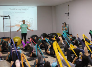Campinas recebe os maiores nomes do Pilates do mundo Instrutor do método(Pilates) mostrando o funcionamento dos treinamentos