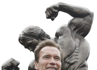 Arena Arnold, no Parque do Ibirapuera, é destaque da Virada Esportiva Arnold posando para a foto