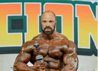 Marcelo Cruz revela sua preparação para o Arnold Sports Festival Apresentação no palco