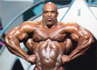 O ano em que Coleman deixou a raça humana para trás Ronnie Coleman apresenta uma de suas poses