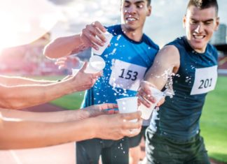 São Silvestre fecha parceria inédita com o Movimento Plástico Reciclagem de copos plásticos em corrida de rua