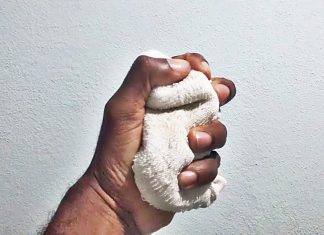 COLUNA: Treinos que evitam dores nas mãos e pescoço durante a quarentena