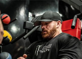 Flex Lewis se aposenta oficialmente do fisiculturismo: “Está na hora. Tem sido uma corrida incrível” Fisiculturista